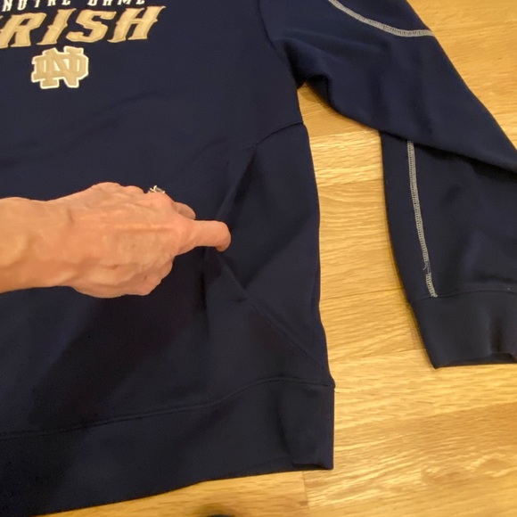 Adidas Norte Dame Navy Hooded Sweatshirt / Sewn Logo Front Chest / Unisex Size S - Picture 4 of 16